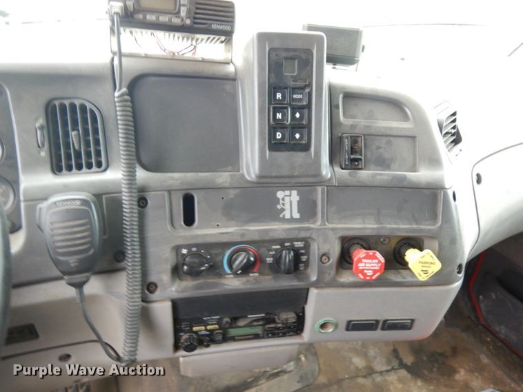 image for item IT9473 1999 Sterling L-Line  dump truck