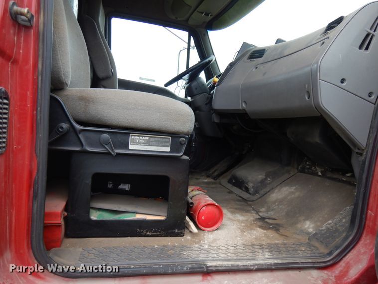 image for item IT9473 1999 Sterling L-Line  dump truck