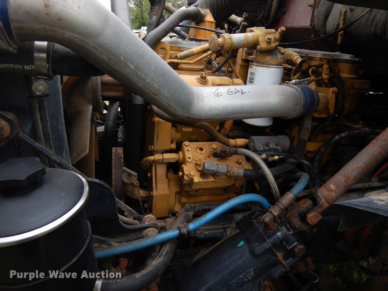 image for item IT9473 1999 Sterling L-Line  dump truck