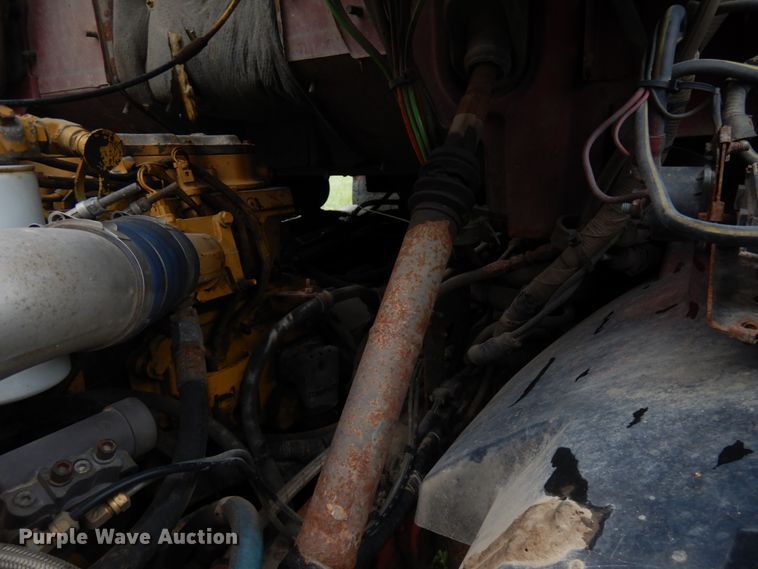 image for item IT9473 1999 Sterling L-Line  dump truck