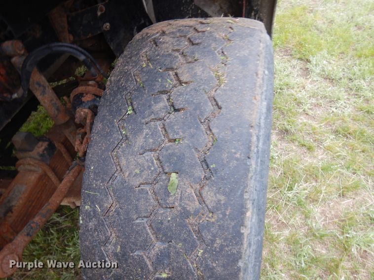 image for item IT9473 1999 Sterling L-Line  dump truck