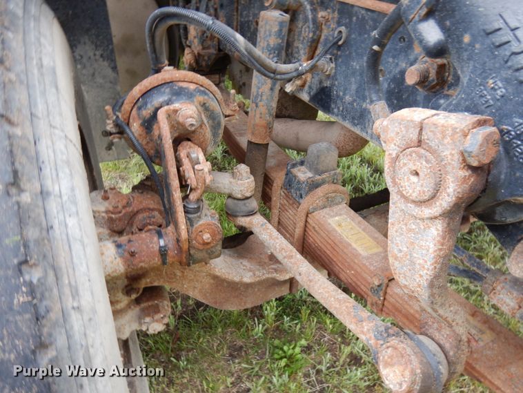 image for item IT9473 1999 Sterling L-Line  dump truck