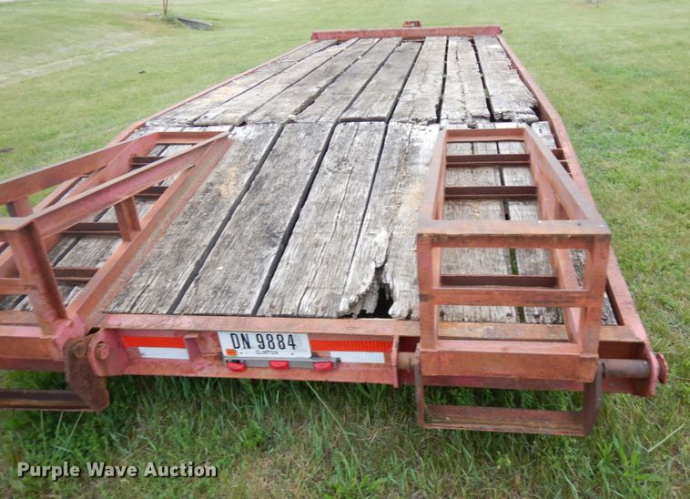 image for item IT9474 1981 Prairie Schooner  equipment trailer