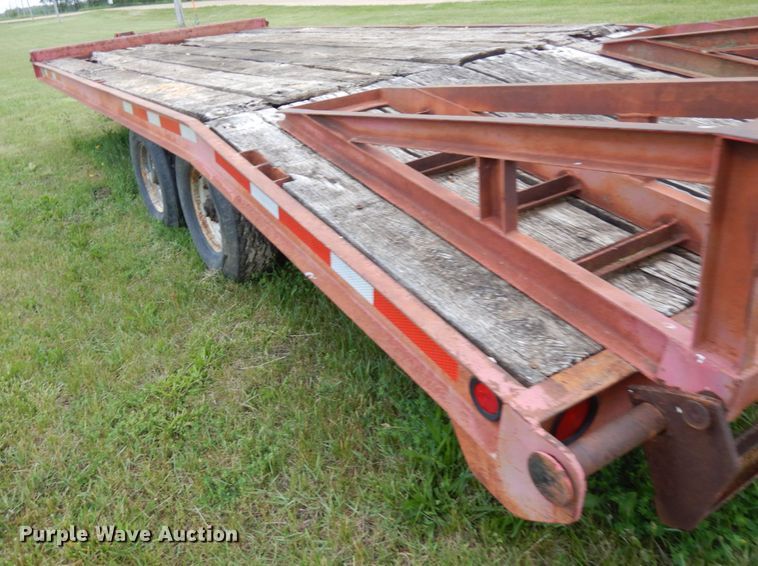 image for item IT9474 1981 Prairie Schooner  equipment trailer