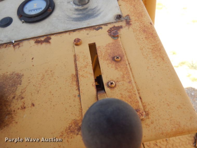 image for item IT9479 1992 Caterpillar CP-323  single drum roller