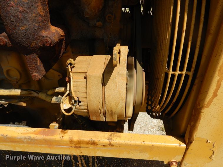 image for item IT9479 1992 Caterpillar CP-323  single drum roller