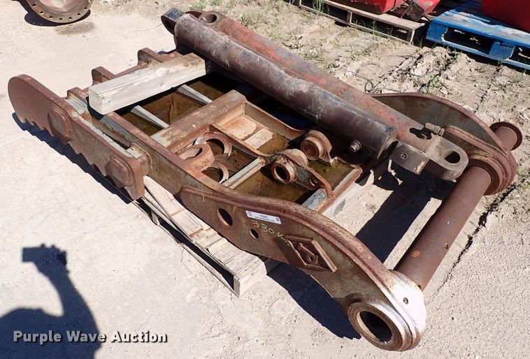 image for item IV9283 Pemberton Volvo EC330S  excavator thumb