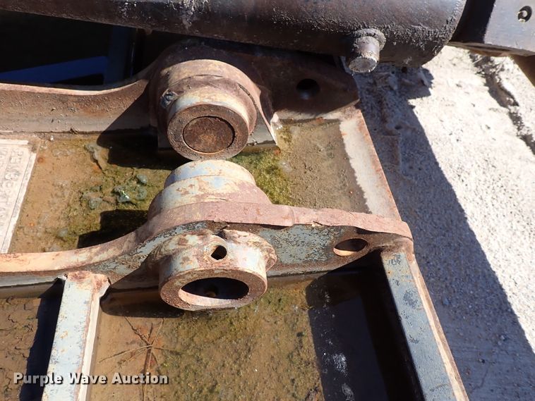 image for item IV9283 Pemberton Volvo EC330S  excavator thumb