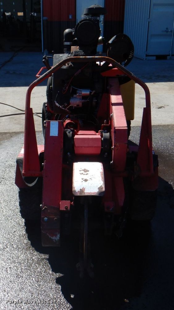 image for item JY9941 2006 Vermeer SC252  stump grinder