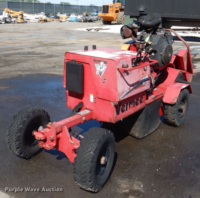 image for item JY9941 2006 Vermeer SC252  stump grinder