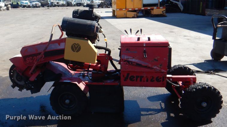 image for item JY9941 2006 Vermeer SC252  stump grinder