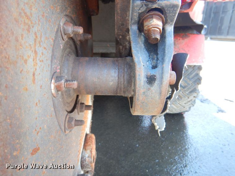 image for item JY9941 2006 Vermeer SC252  stump grinder