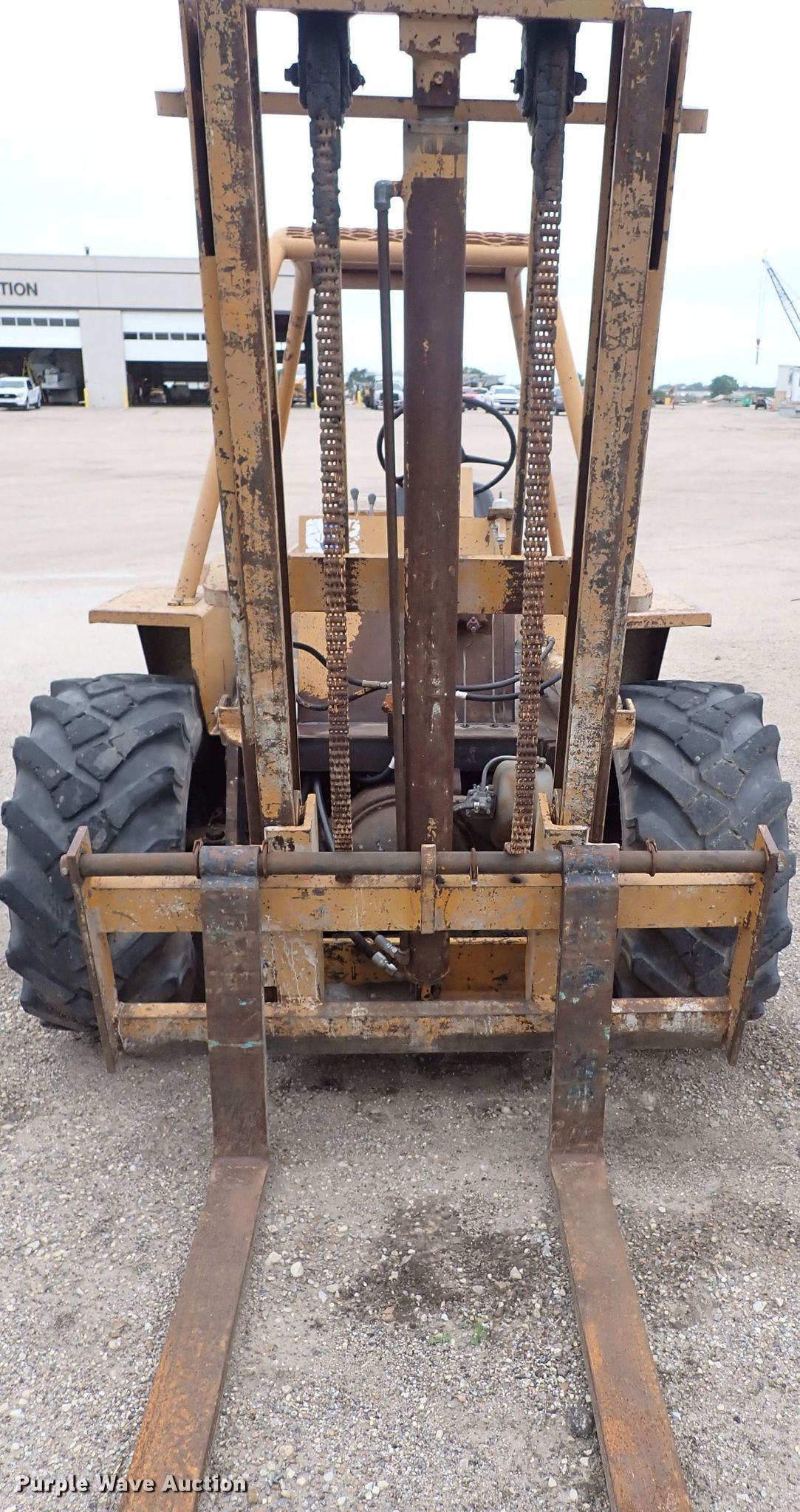 Wiggins WG86STSR forklift in Wichita, KS Item DL7560 sold Purple Wave