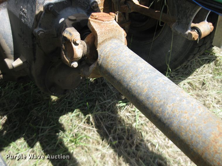 image for item DF4712 1994 Freightliner FLD120  truck cab and chassis