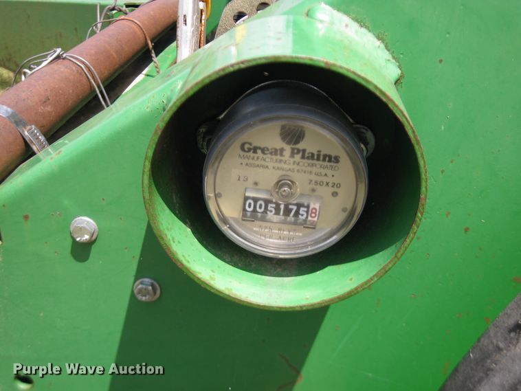 image for item DF4713 Great Plains Solid Stand 13  grain drill