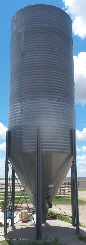 image for item DI5638 Grain bin