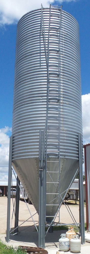 image for item DI5638 Grain bin