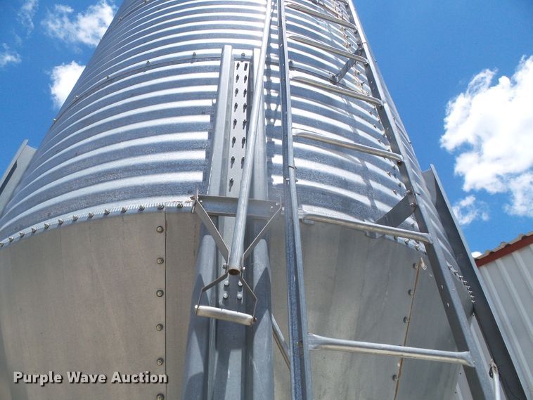 image for item DI5638 Grain bin