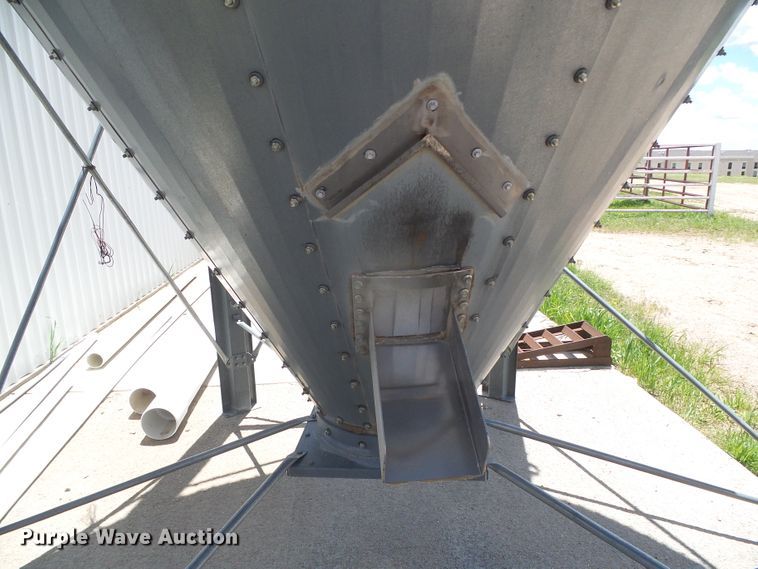 image for item DI5638 Grain bin