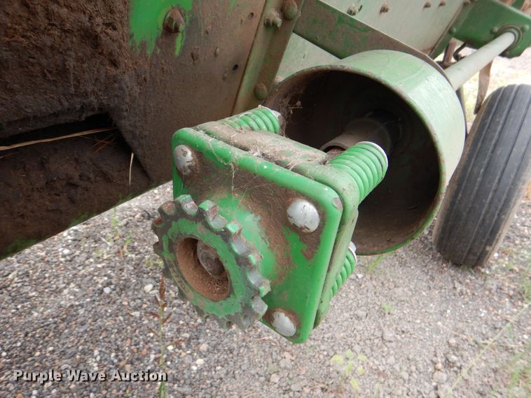 image for item DJ0466 John Deere 224  rigid head