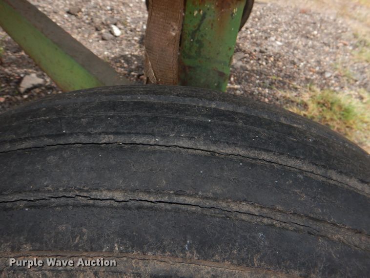 image for item DJ0466 John Deere 224  rigid head