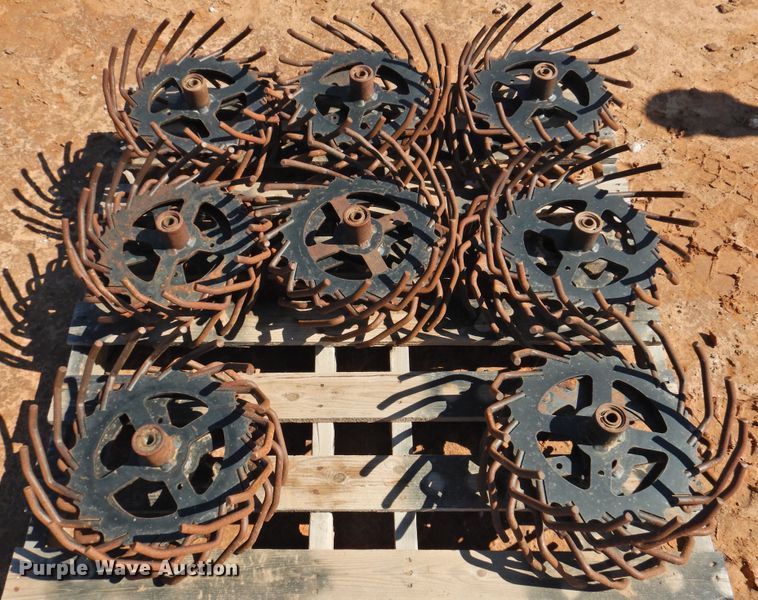 image for item DJ5003 (16) Schlagel 15" no-till gauge wheels