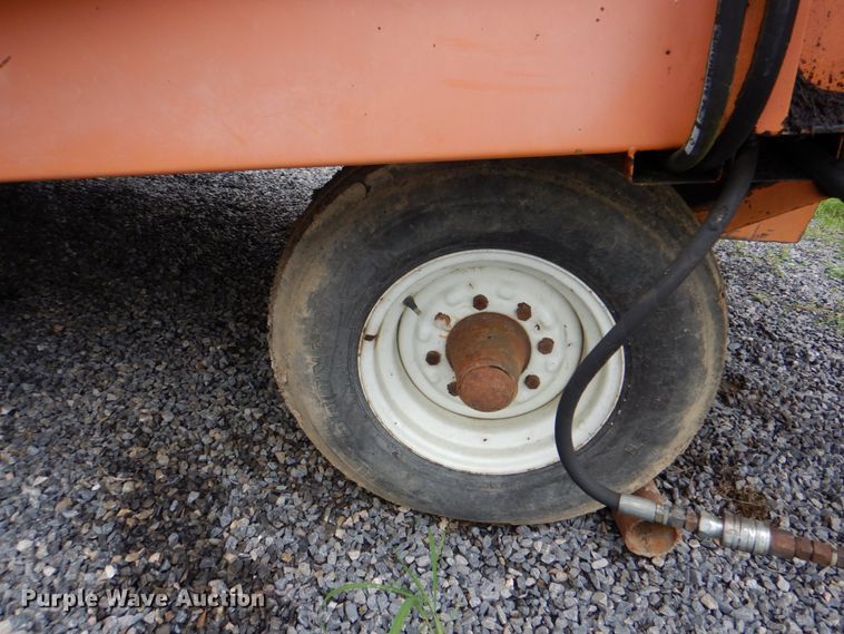 image for item DK5702 Kelly-Ryan Centerline  silage bagger