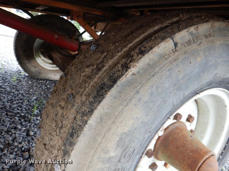 image for item DK5702 Kelly-Ryan Centerline  silage bagger