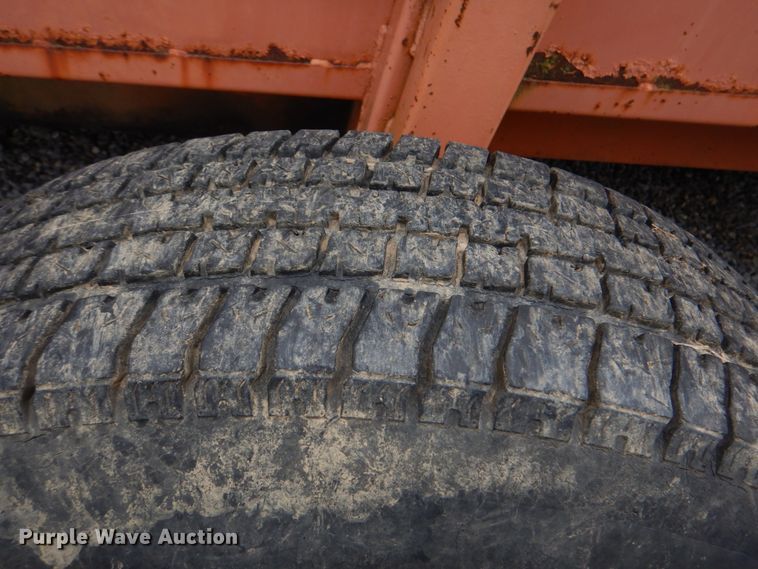 image for item DK5702 Kelly-Ryan Centerline  silage bagger