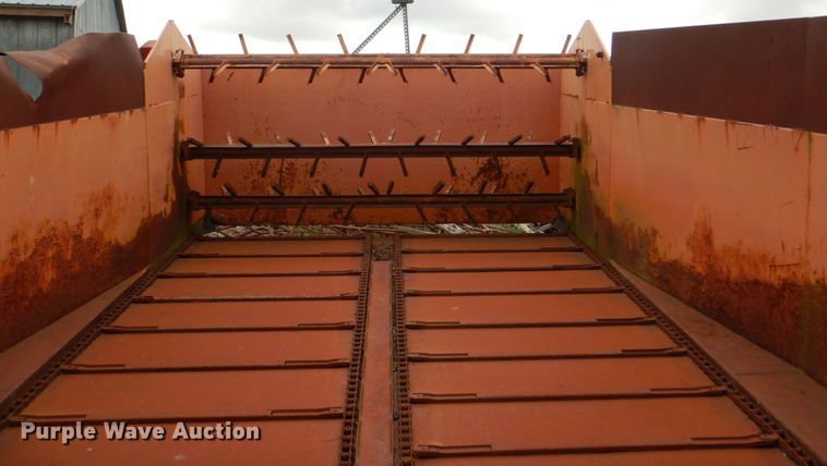 image for item DK5702 Kelly-Ryan Centerline  silage bagger