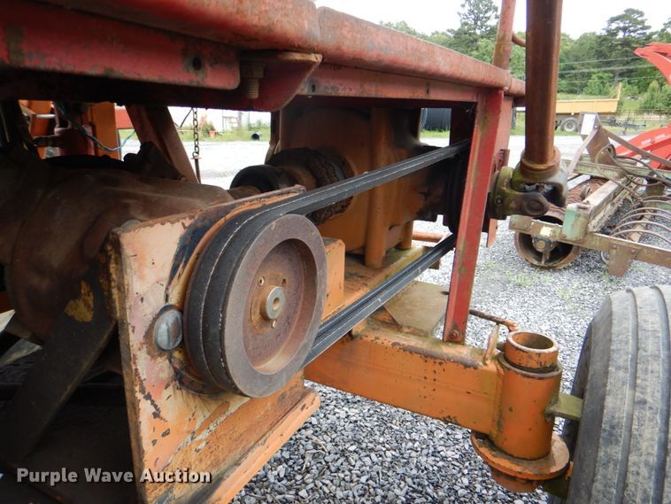 image for item DK5702 Kelly-Ryan Centerline  silage bagger