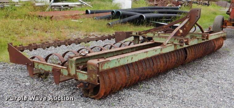 image for item DK5703 John Deere  cultipacker