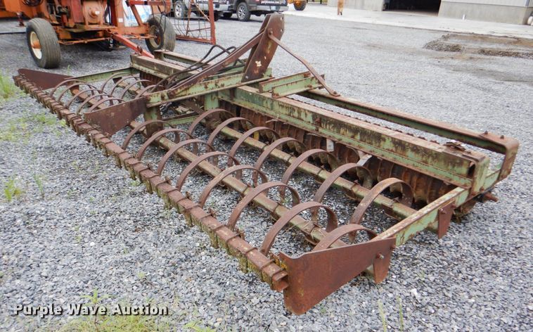 image for item DK5703 John Deere  cultipacker