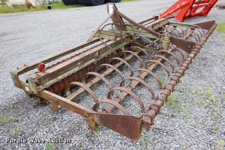 image for item DK5703 John Deere  cultipacker