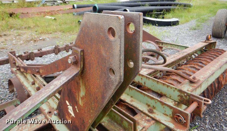 image for item DK5703 John Deere  cultipacker