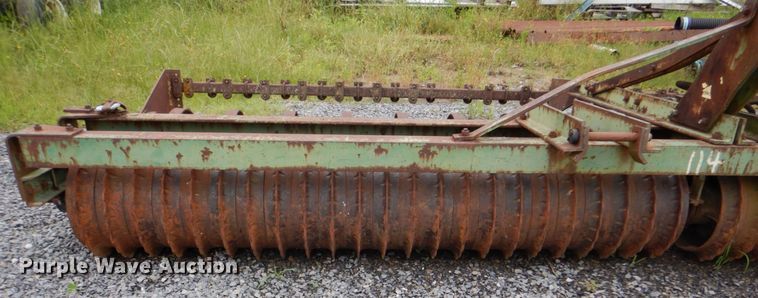 image for item DK5703 John Deere  cultipacker