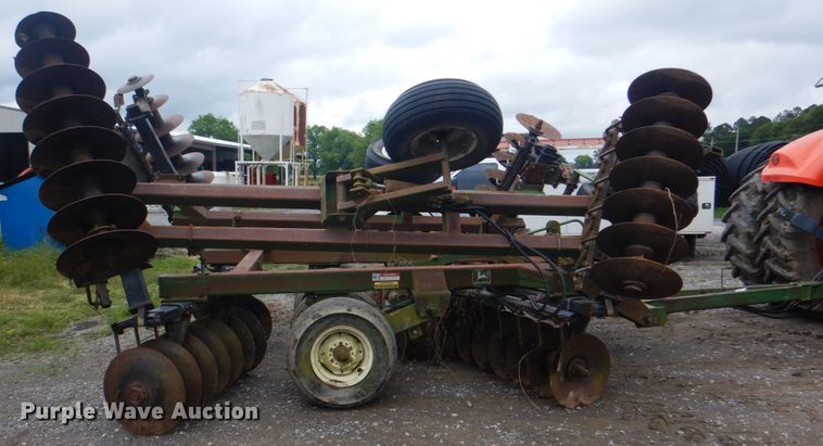 image for item DK5705 John Deere 640  tandem disk