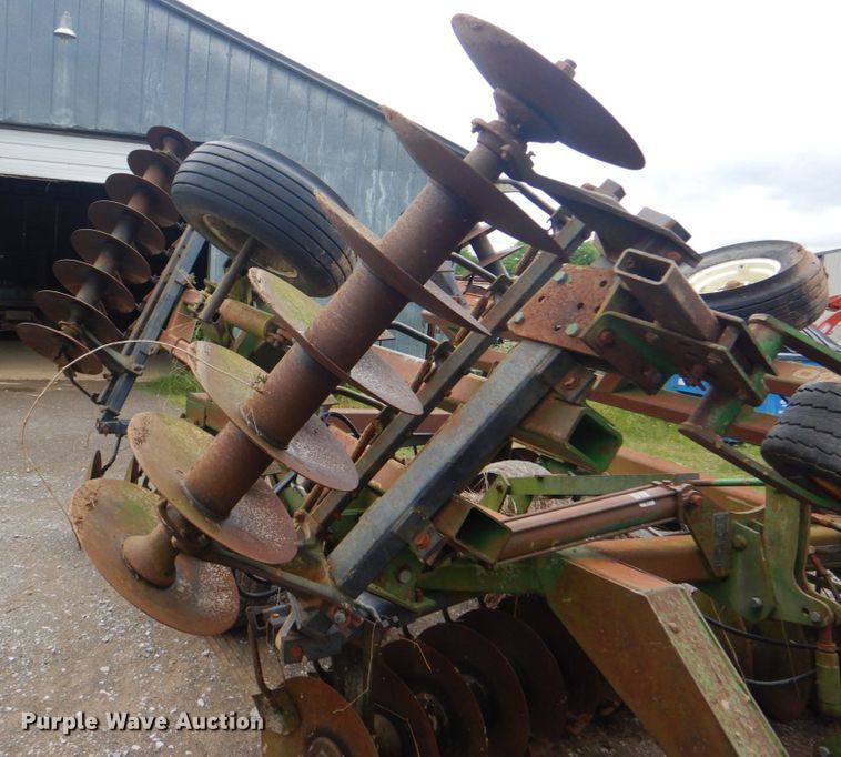 image for item DK5705 John Deere 640  tandem disk