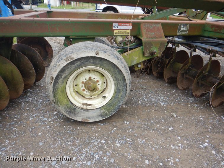 image for item DK5705 John Deere 640  tandem disk