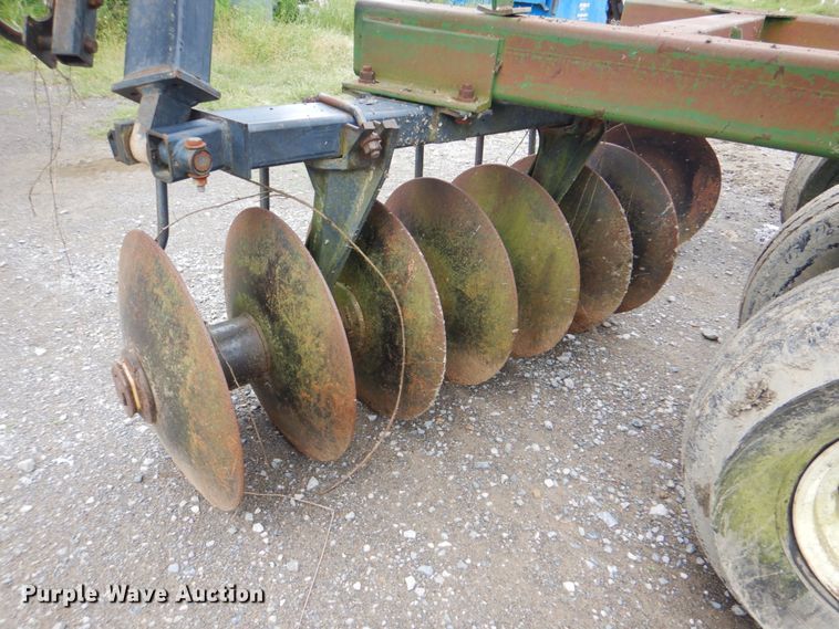 image for item DK5705 John Deere 640  tandem disk