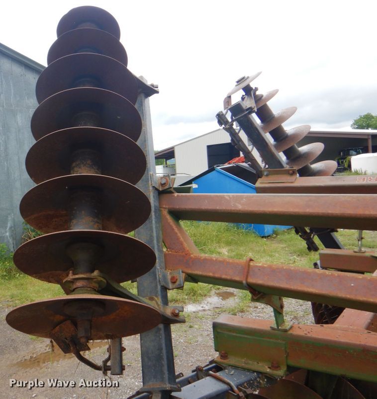 image for item DK5705 John Deere 640  tandem disk