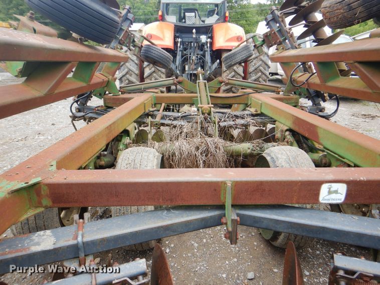 image for item DK5705 John Deere 640  tandem disk