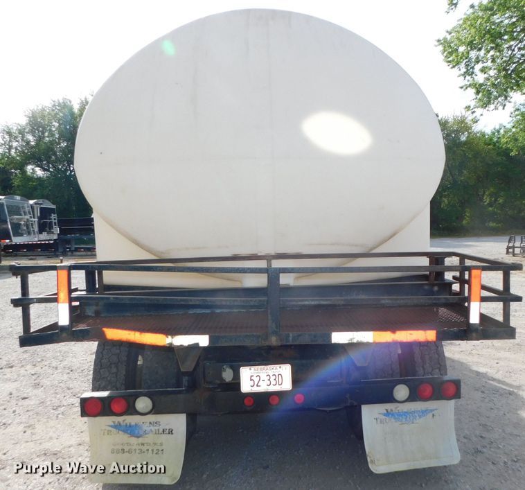 image for item DK8550 1993 Freightliner FLD120  nurse tank truck