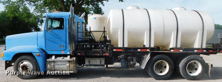 image for item DK8550 1993 Freightliner FLD120  nurse tank truck