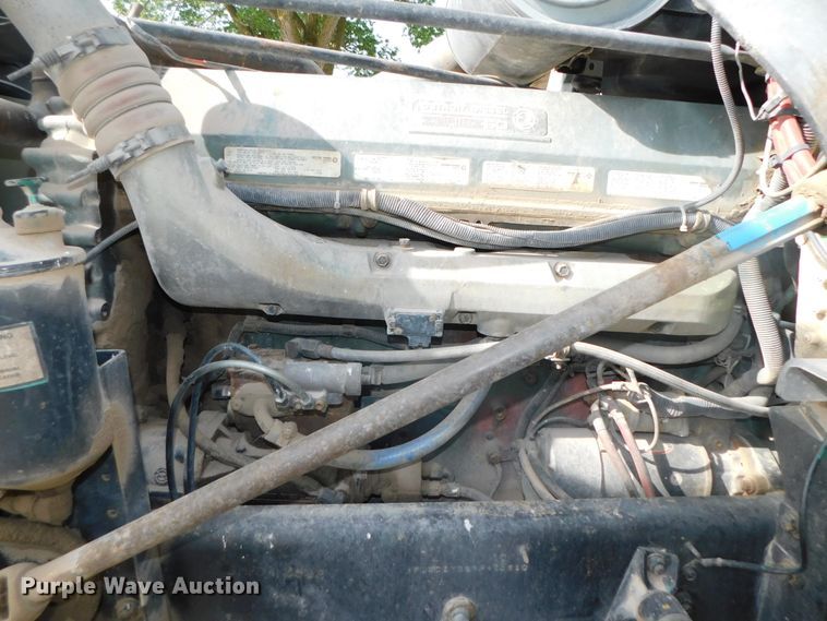 image for item DK8550 1993 Freightliner FLD120  nurse tank truck