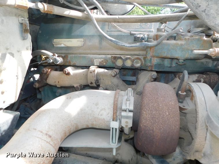 image for item DK8550 1993 Freightliner FLD120  nurse tank truck