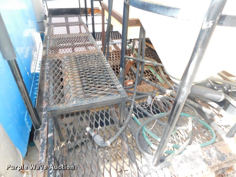 image for item DK8550 1993 Freightliner FLD120  nurse tank truck