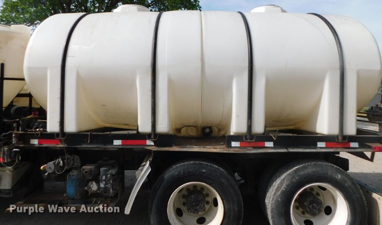 image for item DK8550 1993 Freightliner FLD120  nurse tank truck