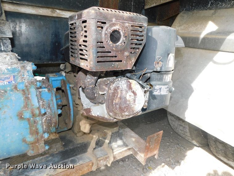 image for item DK8550 1993 Freightliner FLD120  nurse tank truck