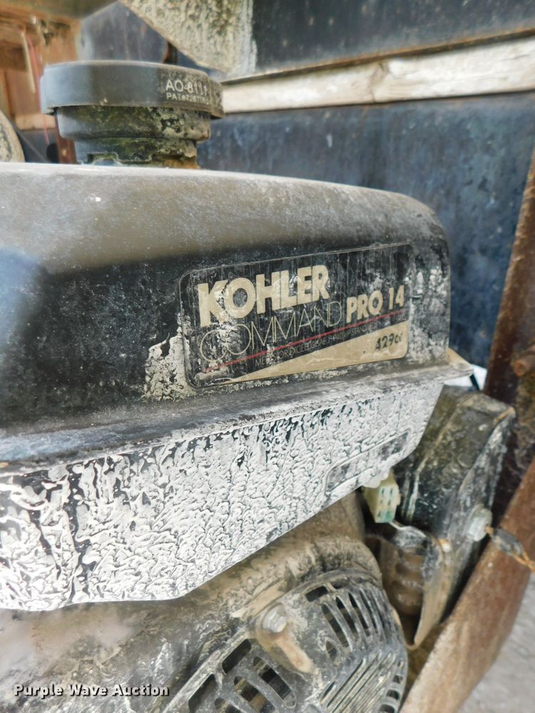 image for item DK8550 1993 Freightliner FLD120  nurse tank truck